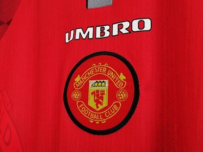 Long sleeves: Manchester United Retro 1996/97 Home
