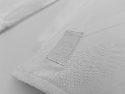 Long sleeves: Real Madrid Retro 2017/18 Home