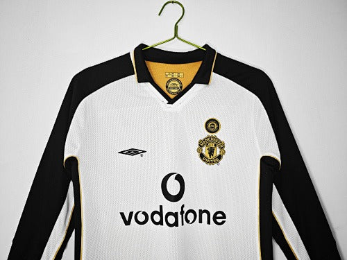Long sleeves: Manchester United Retro 2001/02
