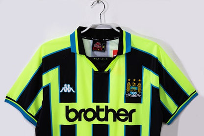 Retro del Manchester City 1998/99