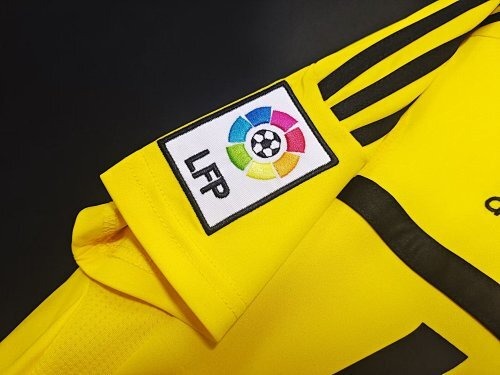 Real Madrid Retro 2011/12 Goalkeeper