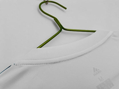 Long sleeves: Real Madrid Retro 2017/18 Home