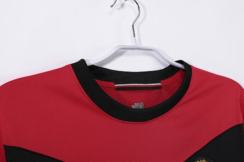 Long sleeves: Manchester United Retro 2010 Home