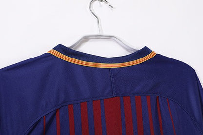 Mangas largas: Barcelona Retro 2017/18 Local