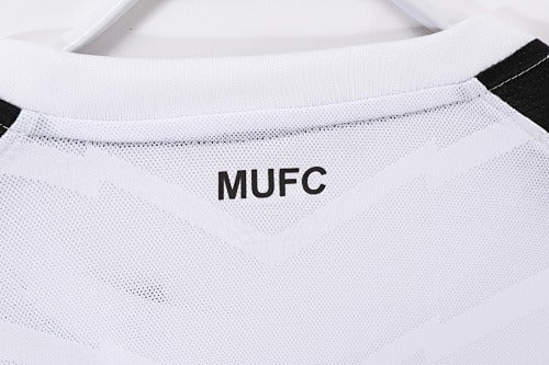 Long sleeves: Manchester United Retro 2010/11
