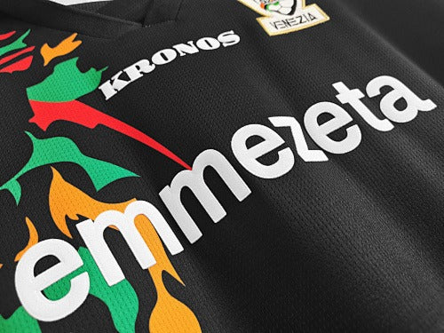 Venice Retro 1998 Home