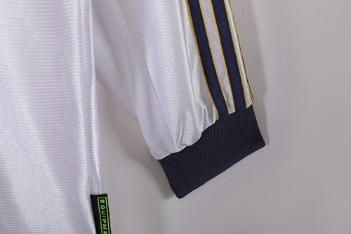 Mangas largas: Real Madrid Retro 1998/00 Local
