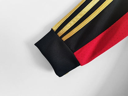 Long sleeves: AC Milan Retro 2013/14