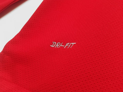 Long sleeves: Manchester United Retro 2010/11 Home
