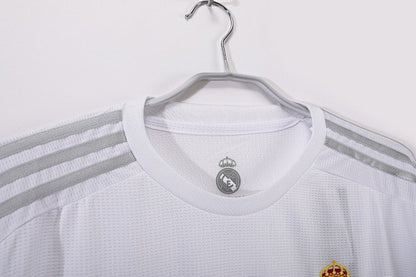 Mangas largas: Real Madrid Retro 2015/16 Local