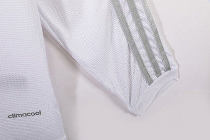 Mangas largas: Real Madrid Retro 2015/16 Local