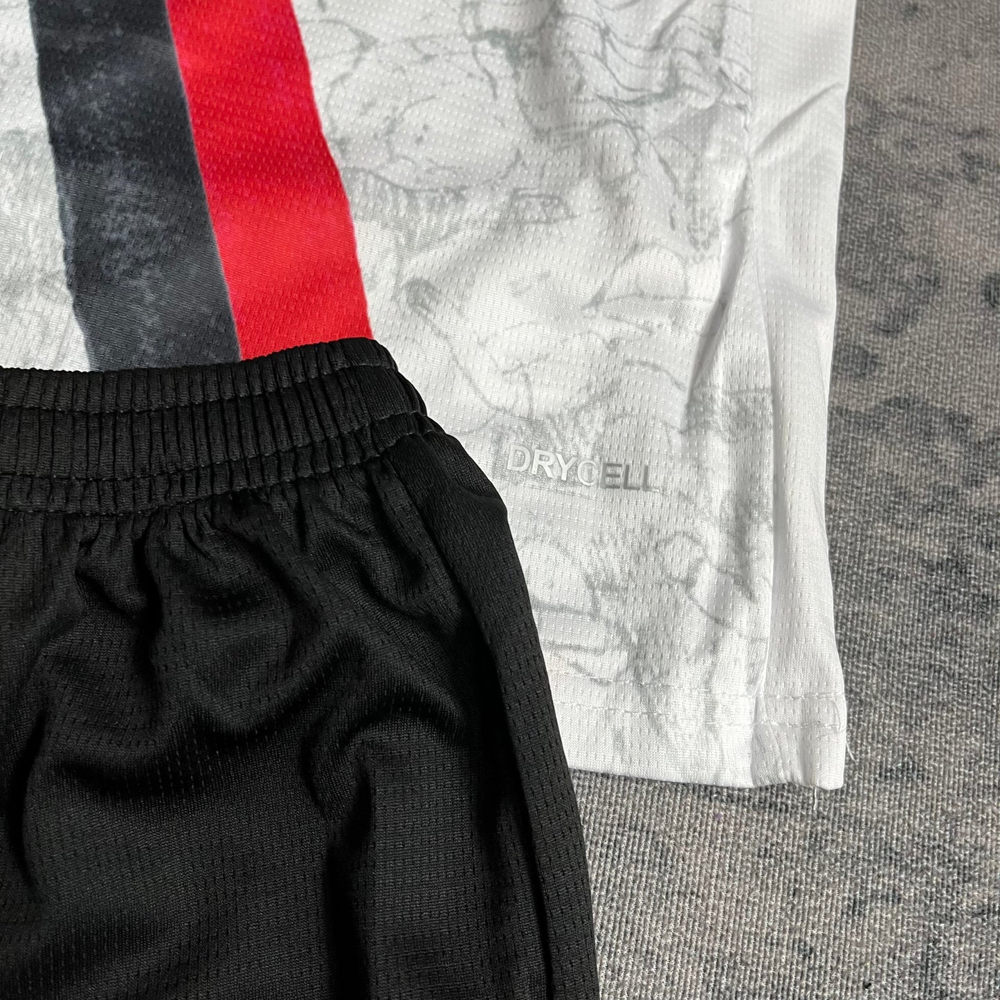 Manchester City 2025/26 Kit Kids away