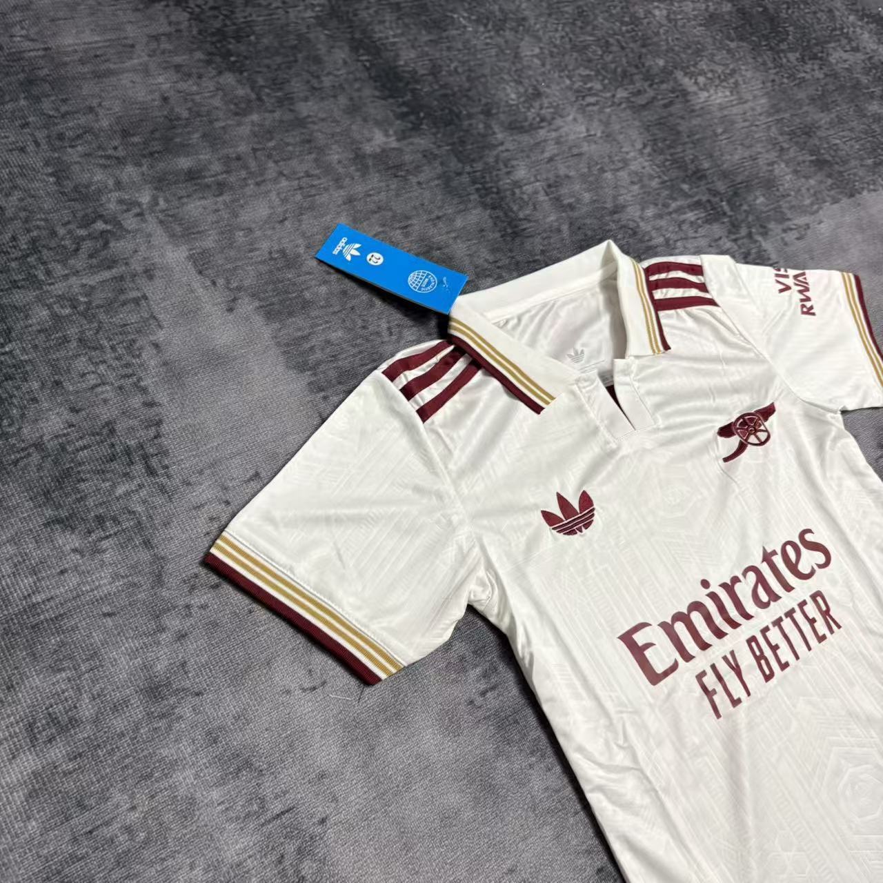 Conjunto infantil del Arsenal 2025/26