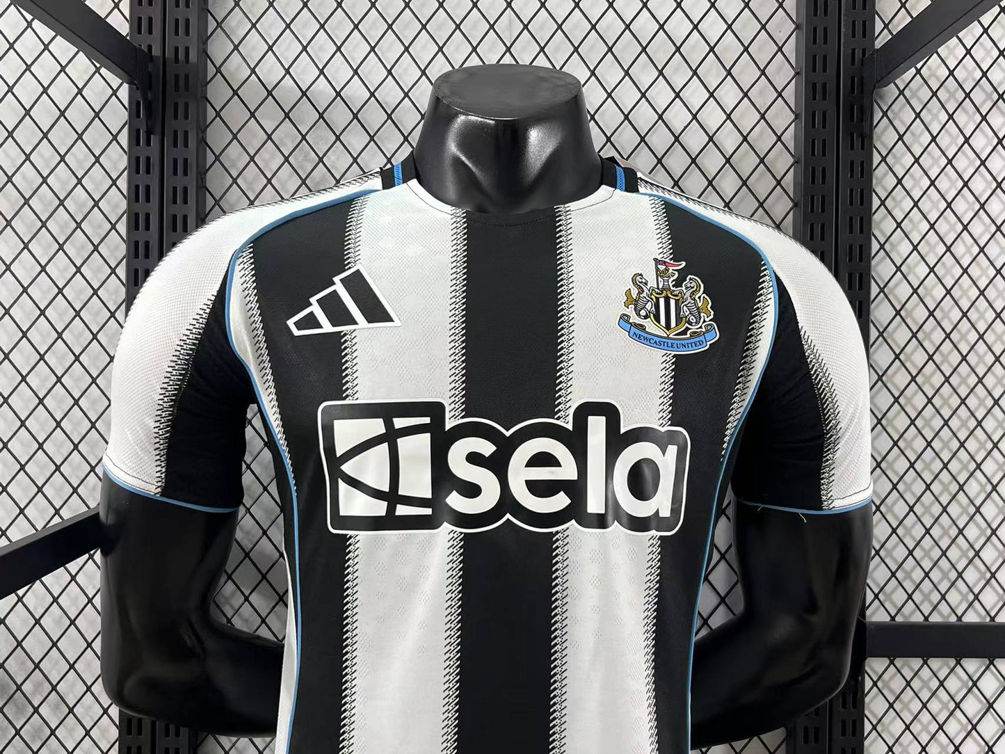 New Castle United 2025/26 - Player Version [Slim Fit]