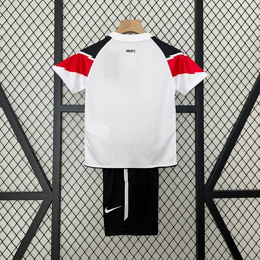 Kit Kids Retro Manchester United Away Jersey 2011/12