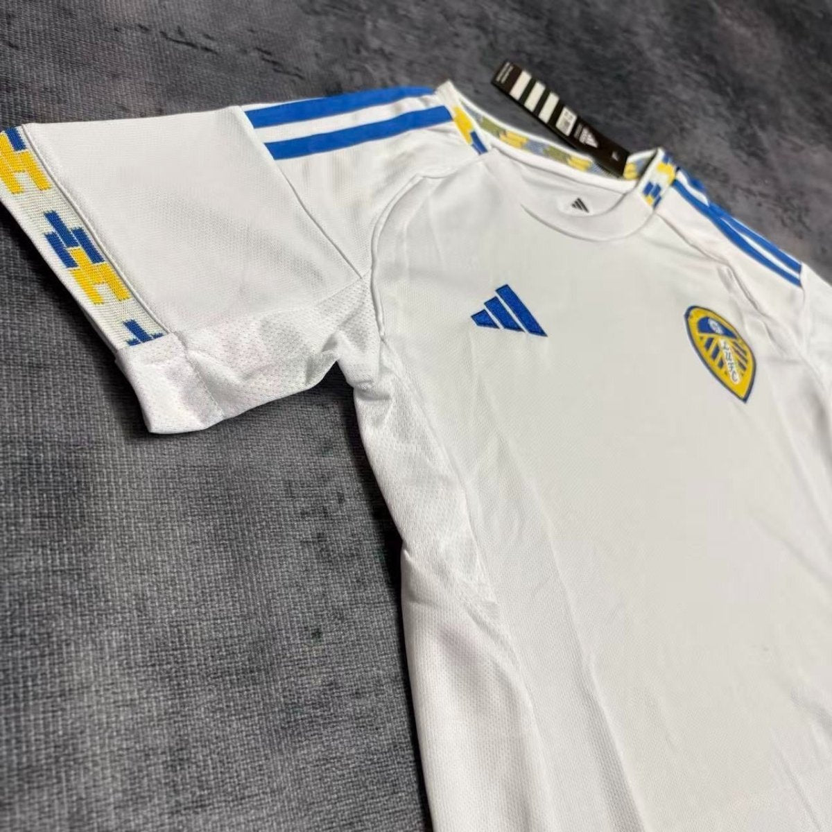 Kit infantil del Leeds United 2025/26