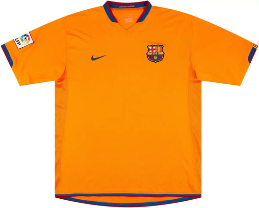 2006-08 Barcelona Away Shirt #19