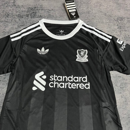 Conjunto infantil del Liverpool 2025/26