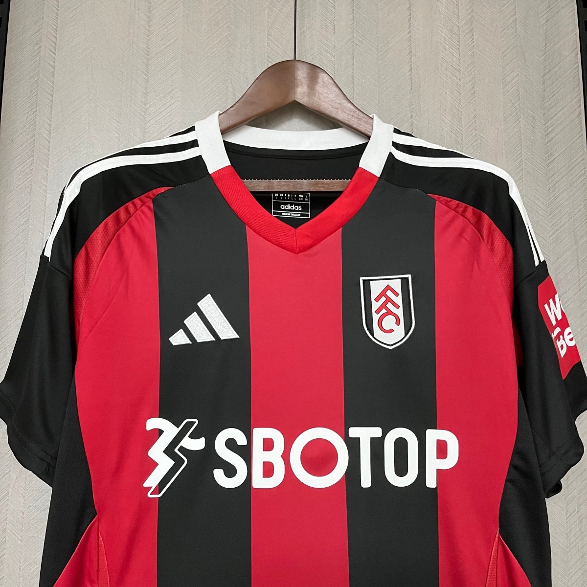 Camiseta Adidas Fulham II 24/25 - Negra y Roja