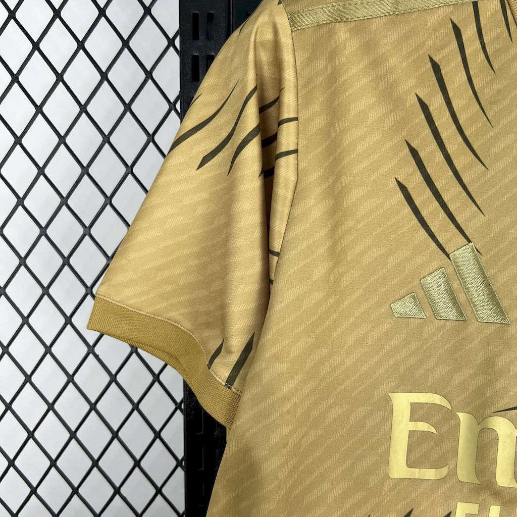 Real Madrid 2025/26 Training Gold Jersey (Slim Fit)