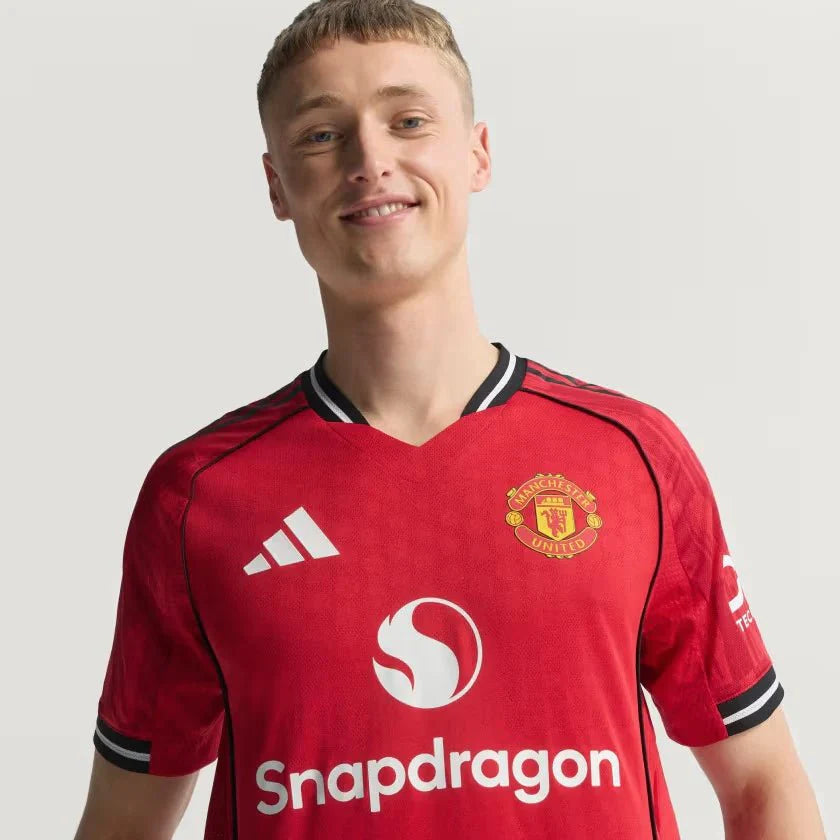Camisa adidas Manchester United 2025/26 I Jogador - DA Sports Oficial