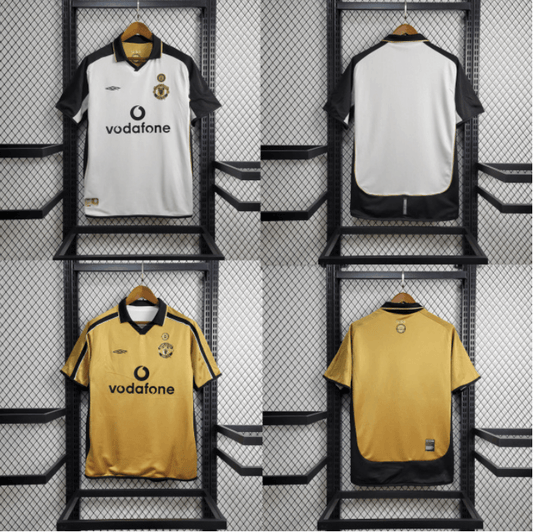 Camisa Manchester United Retro 2001/02 II Branca e Preta Umbro Dupla face - DA Sports Oficial