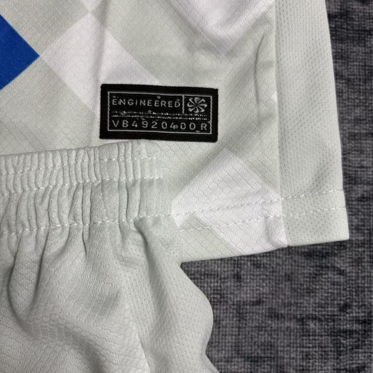 Kit infantil del Inter de Milán 2025/26