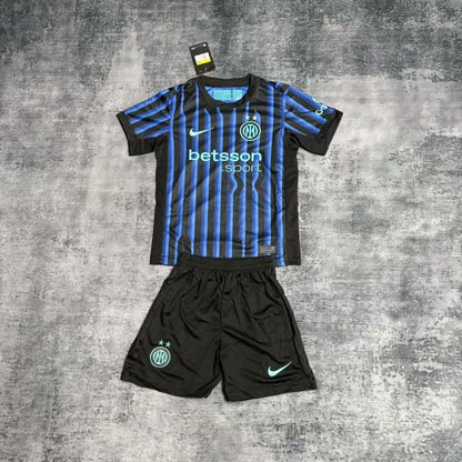Kit infantil del Inter de Milán 2025/26