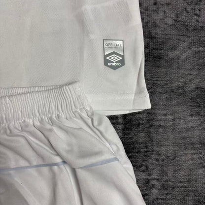 Conjunto infantil Santos 2025/26