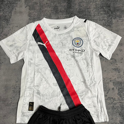 Manchester City 2025/26 Kit Kids away