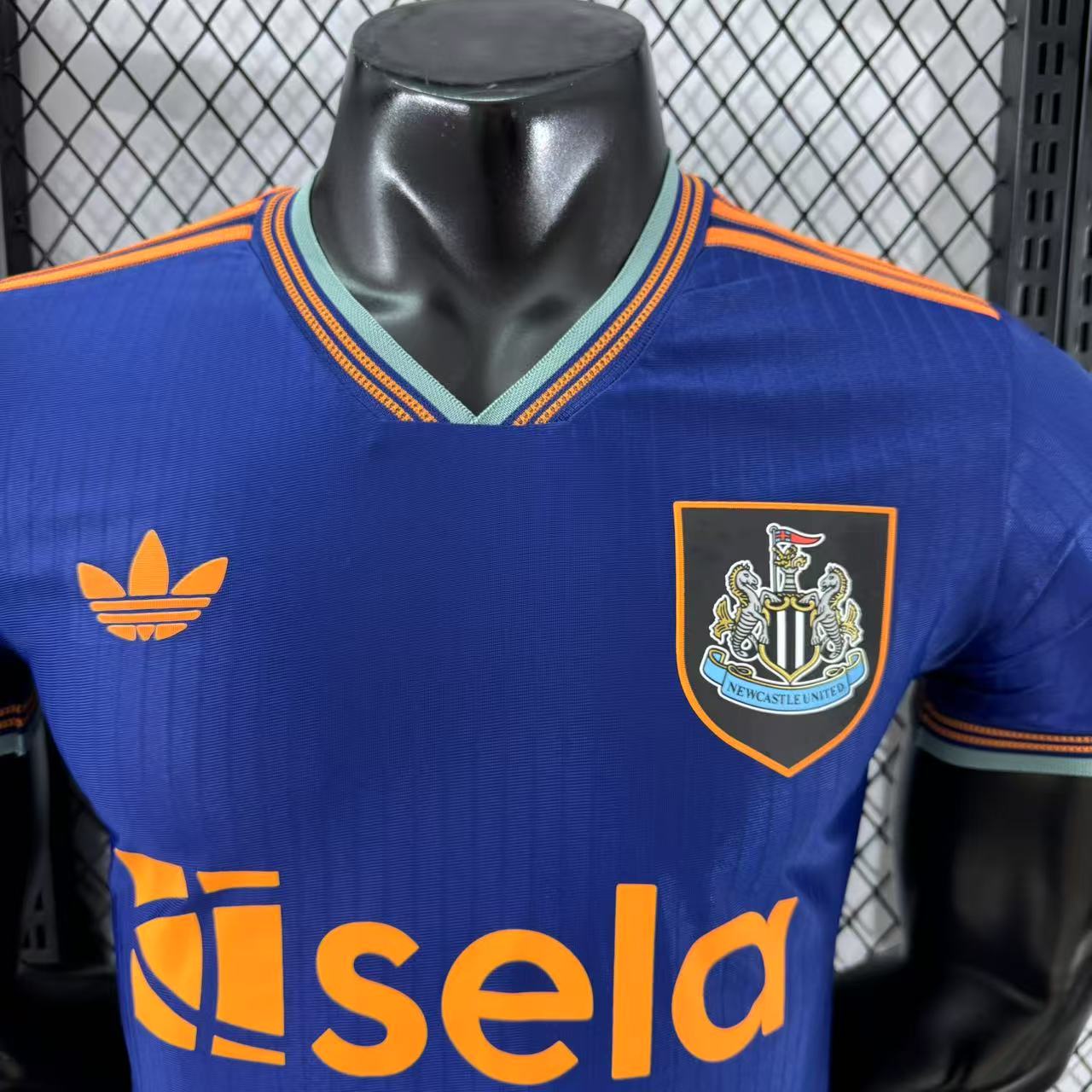 Newcastle United 25/26 II Away Jersey - Player Version - Slim Fit