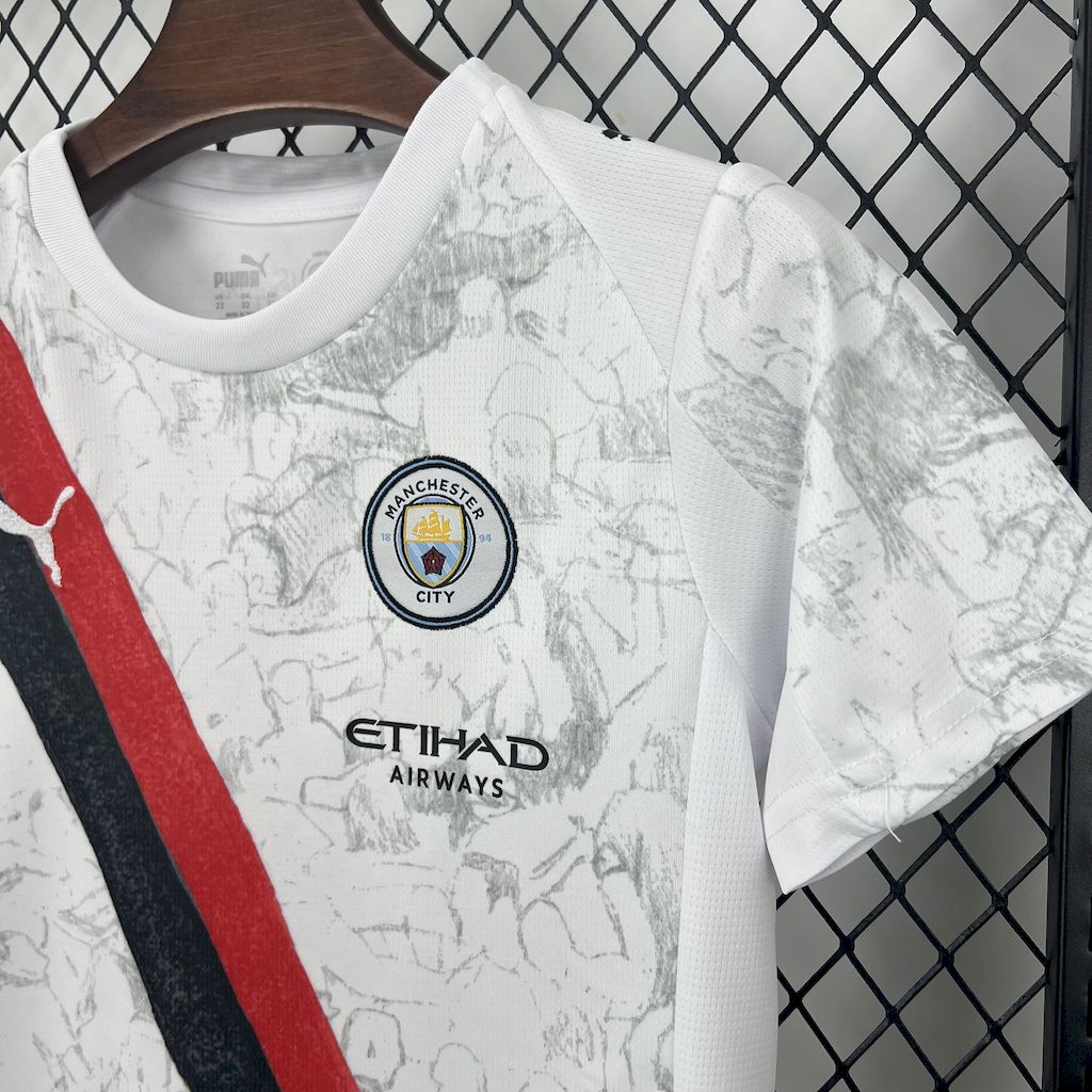 Manchester City 2025/26 Away Kids Kit