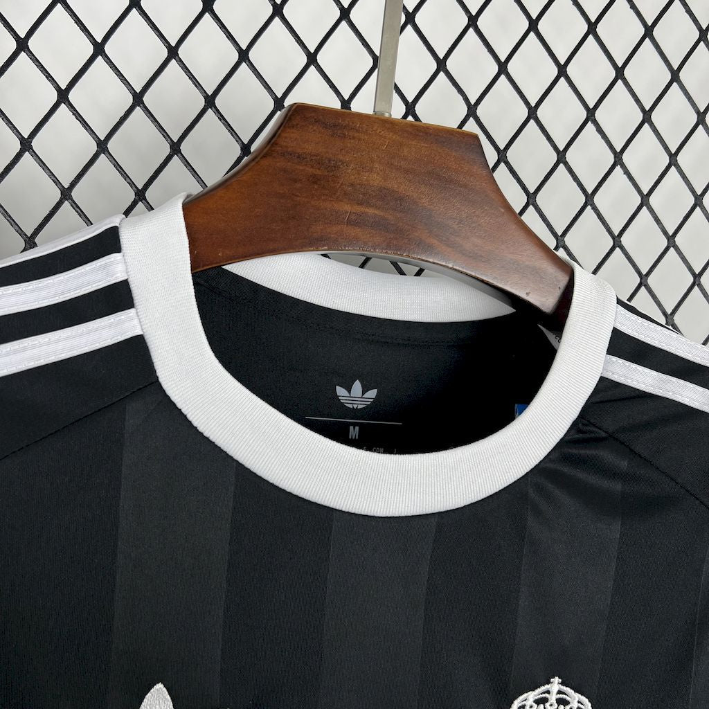 Real Madrid 2025/26 Training Jersey - Black