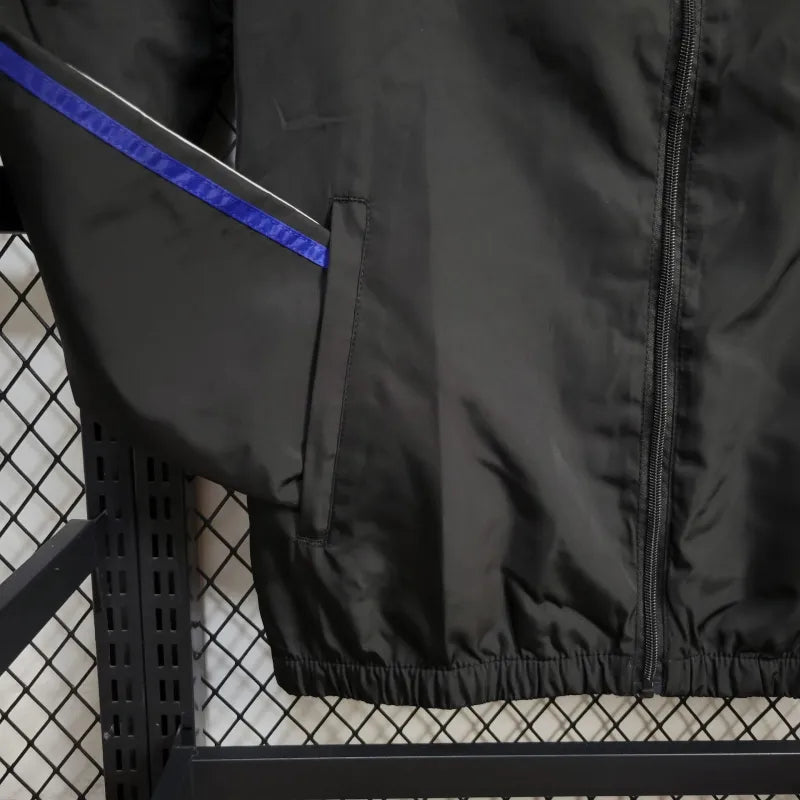 Windbreaker 24/25 - Black and Red