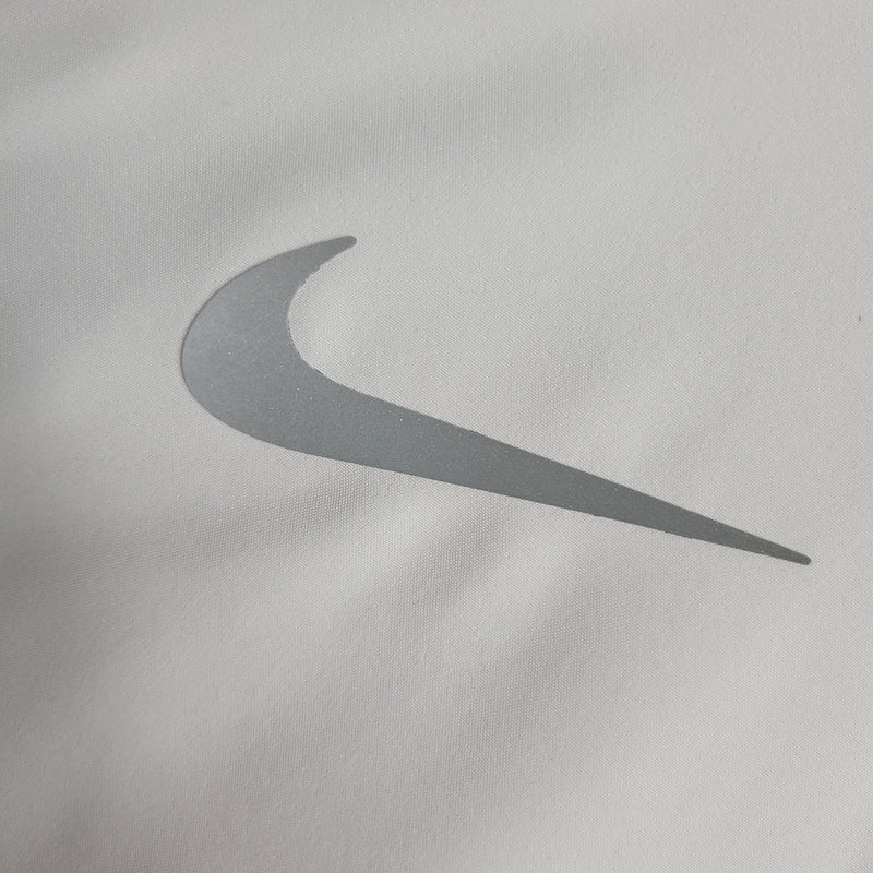 Windbreaker White