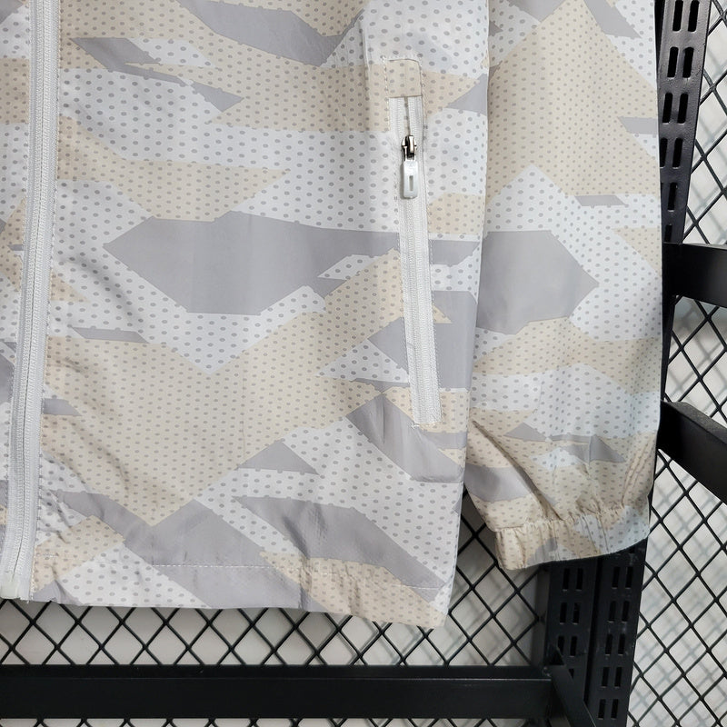 Windbreaker Exercito White