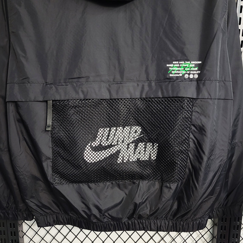 Windbreaker Black